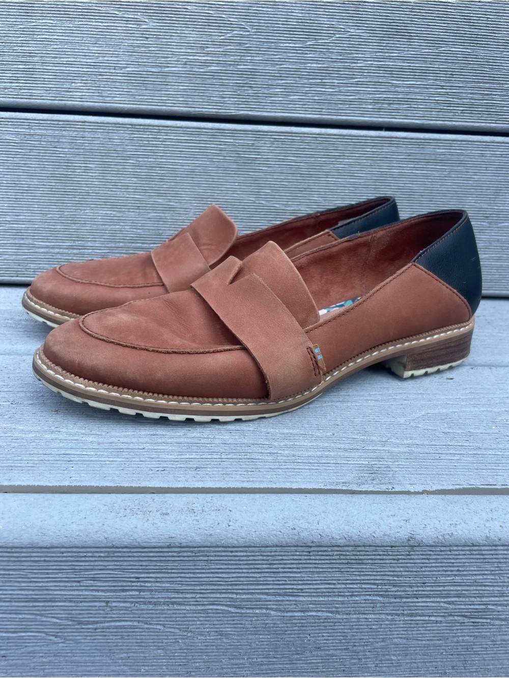 TOMS Mallory Hazel Loafers leather brown black women's 9.5 - Picture 2 of 7